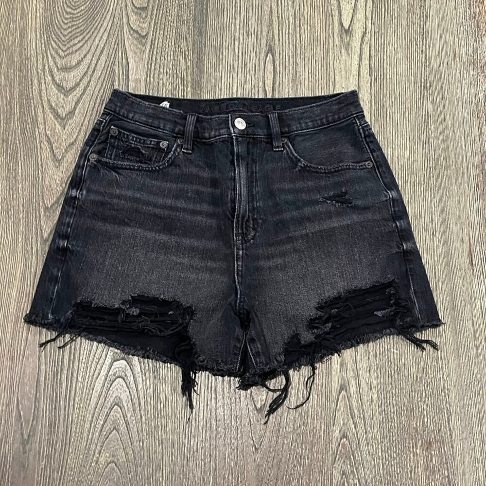 American Eagle Mom Shorts High Rise Distressed Denim Frayed Hem Black Size 4